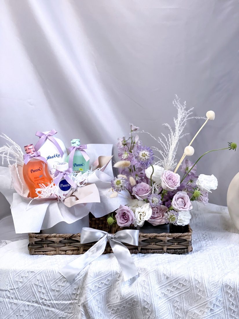 Flower baskets & plants