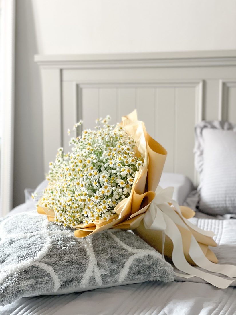 Chamomile hand bouquet